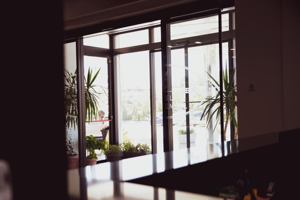 דורס Hotel Continental מראה חיצוני תמונה